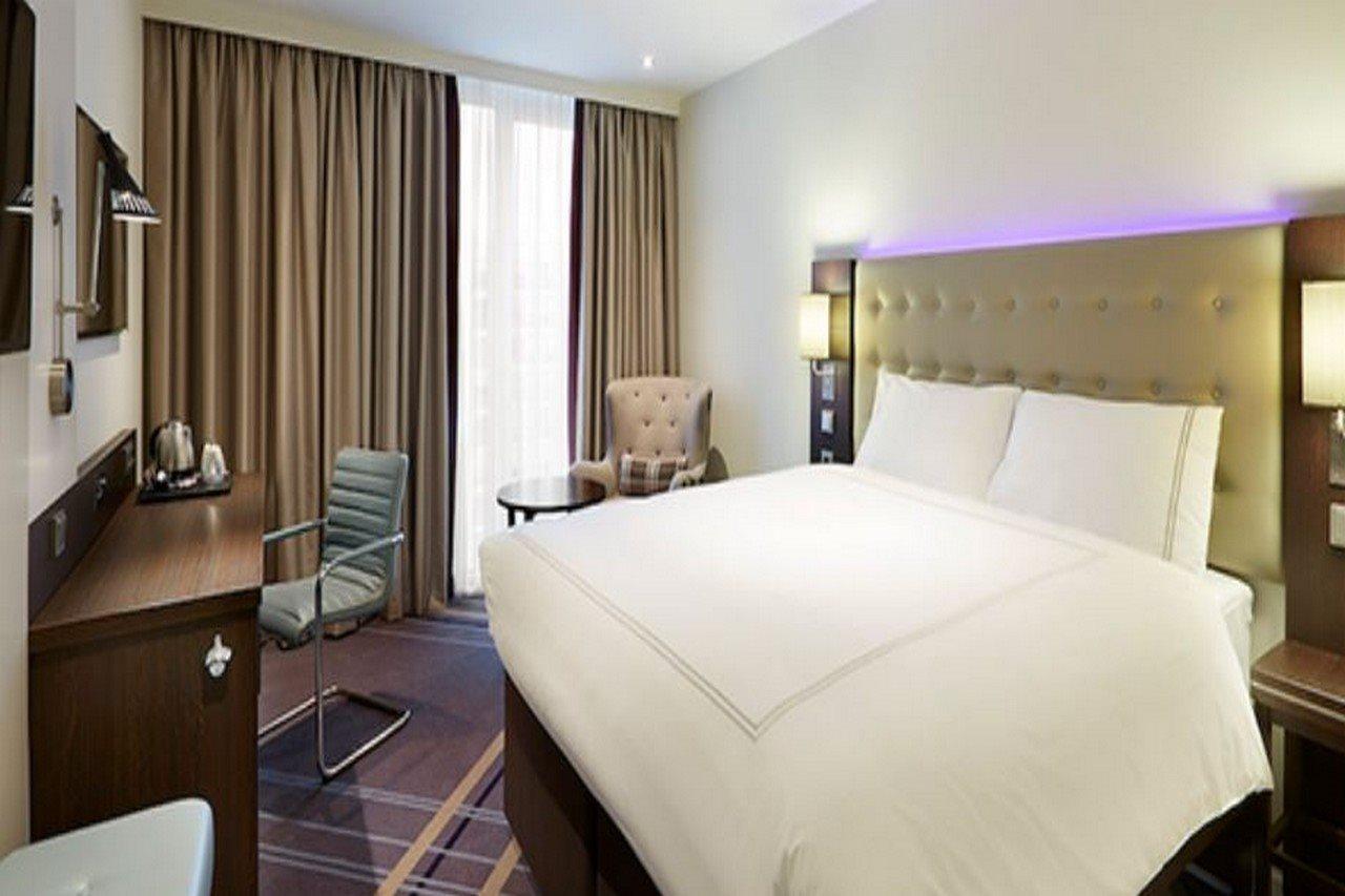 Premier Inn Muenchen Airport Sued Халльбергмос Экстерьер фото